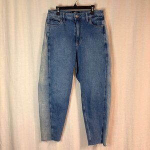 Hollister Ultra High Rise Vintage Relaxed Mom Jeans Raw Hem W29 L26